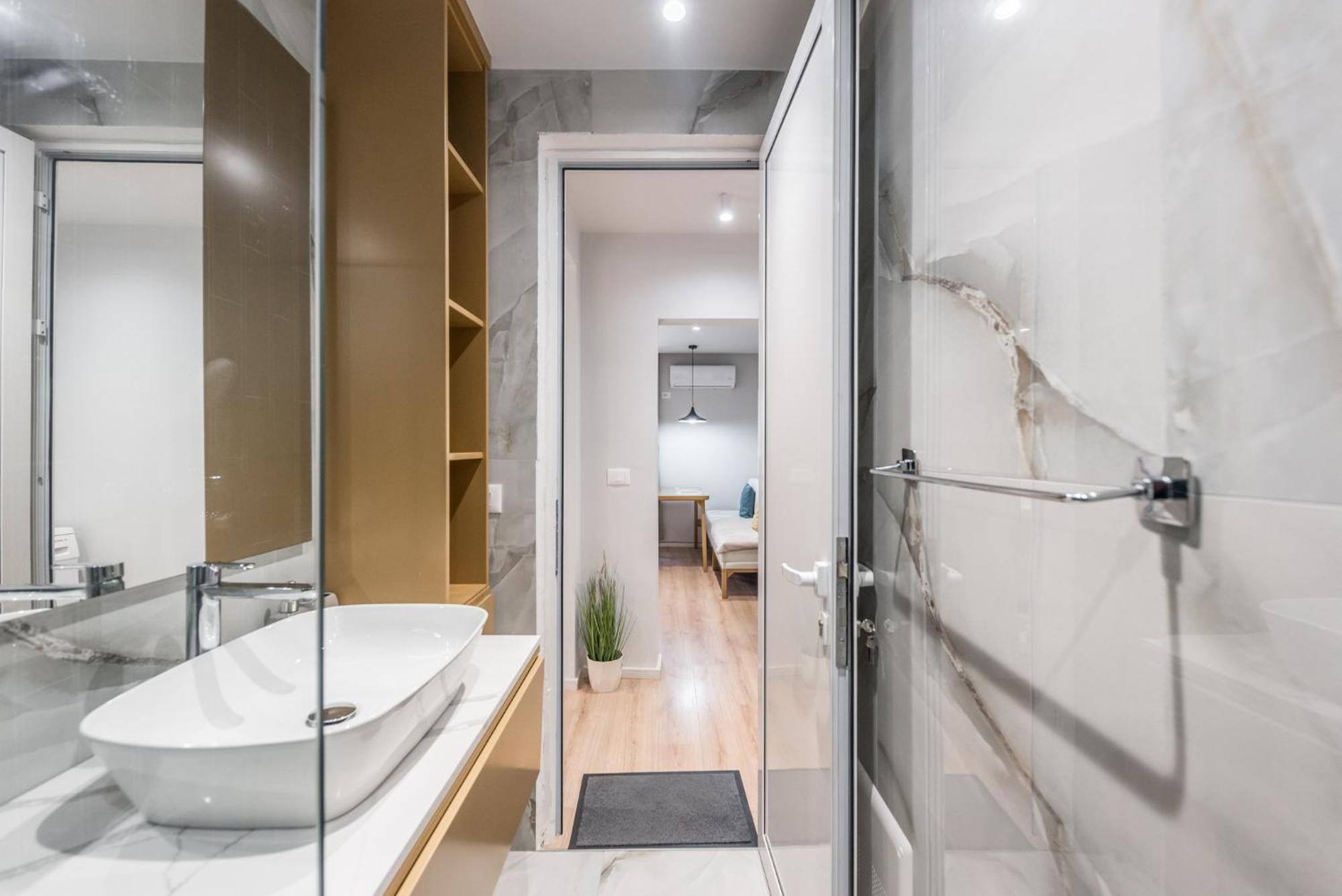 Pazari I Ri - 1 Bedroom Loft * Tirana